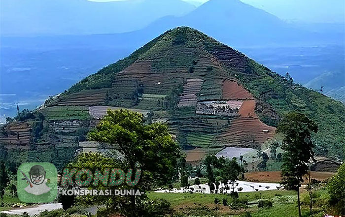 Terbongkar! Ini Bukti Kuat Gunung Padang adalah Piramida Tertua Di-Dunia