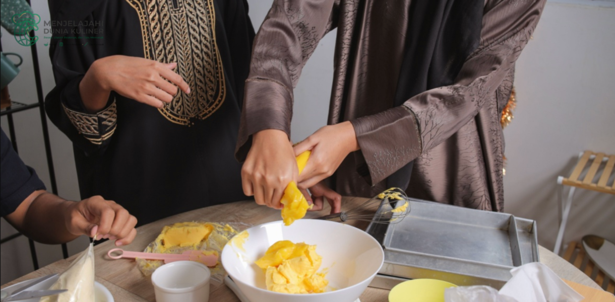 resep-kue-lebaran-favorit-dengan-pilihan-kue-nastar-dan-kastengel-keju-di-dalam-stoples-kaca